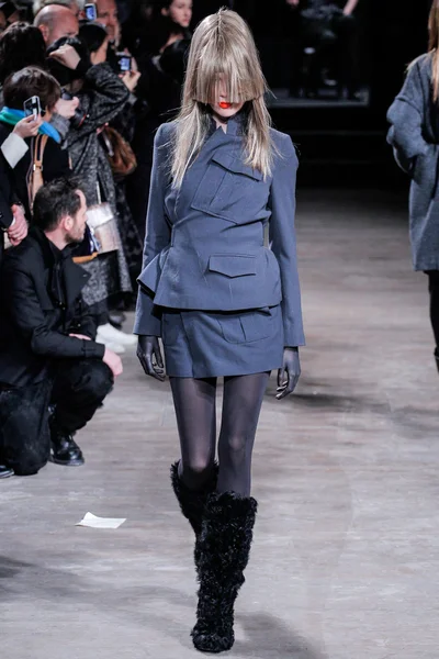 Look 5